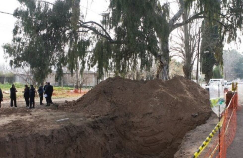 Luján: obreros encontraron restos humanos enterrados