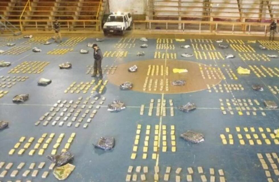 Montecarlo: Prefectura secuestró alrededor 81 bultos con 2305 panes de marihuana