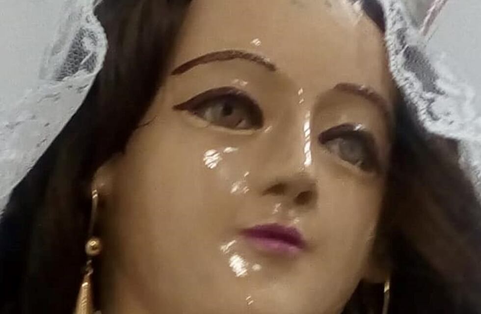 Anguinan: Vecinos manifiestan que la Virgen de la Merced llora