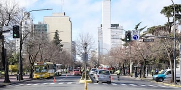 El intendente Julio Garro le pidió al gobernador Axel Kicillof que autorice las salidas recreativas con niños (Municipalidad de La Plata)