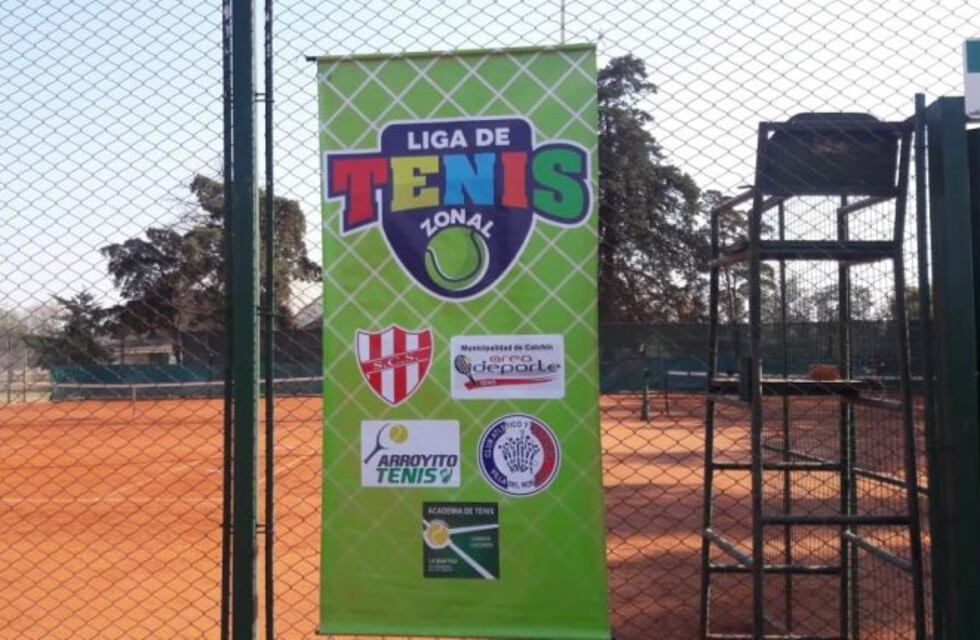 Tenis: los más pequeños jugaron en Arroyito