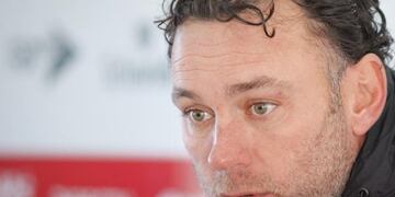 "Lo mas difícil es mantener la regularidad", declaró Gabriel Milito en conferencia de prensa