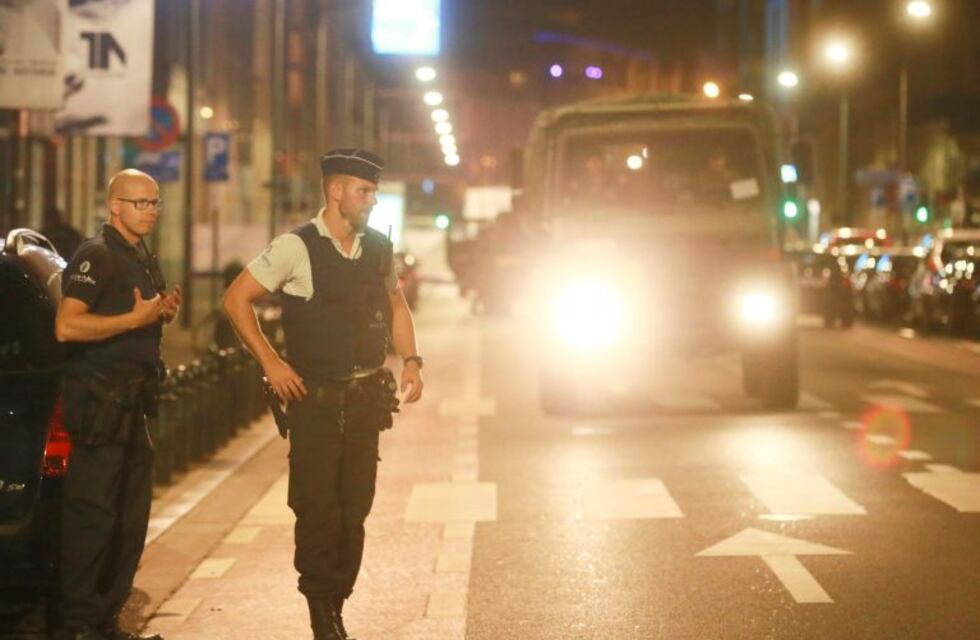 Bruselas: Atacaron a militares con un cuchillo