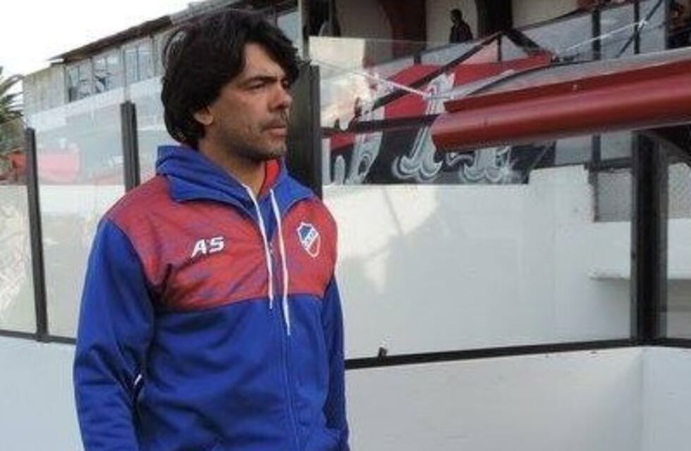 Fernando Mandón, otro DT puntaltense que dirigirá en la zona