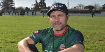 “Al Laucha Acosta lo conozco de chico, había que frenarlo\u002E Juega como hincha\u002E Y Sand me emociona”, tiró Graieb\u002E