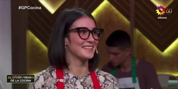 ¡La incomodaron! La Tana pidió que no la miren al probar un plato en El Gran Premio de la Cocina