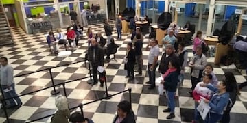 Trabajadores de SECHEEP tomaron el edificio central