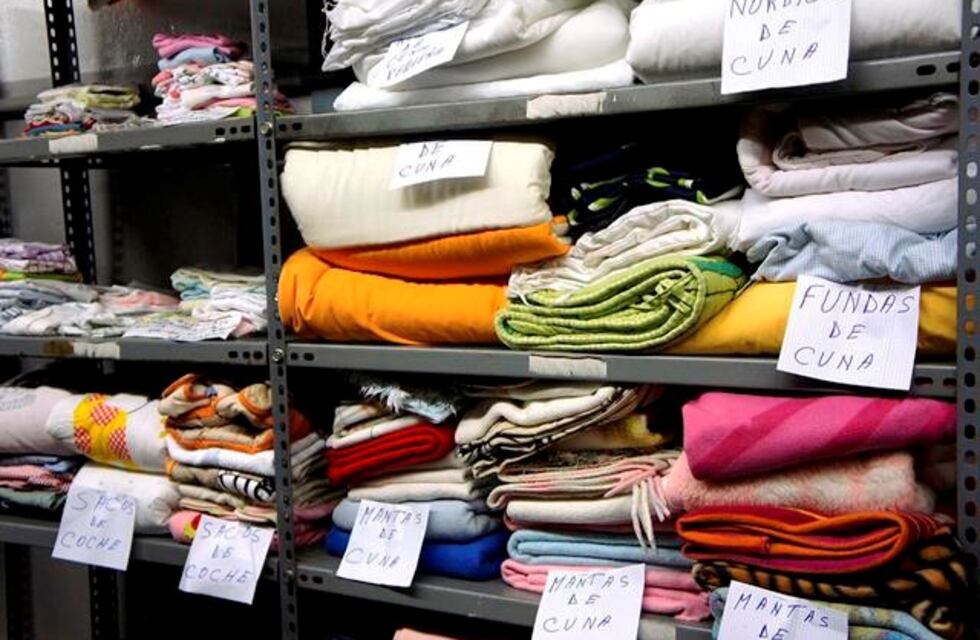 Robaron un ropero comunitario en Bell Ville, se llevaron todo