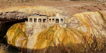 Las aguas curativas y milagrosas de Puente del Inca