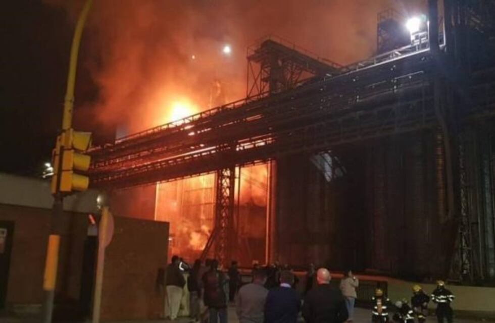 Video: así fue el incendio en la aceitera de General Deheza