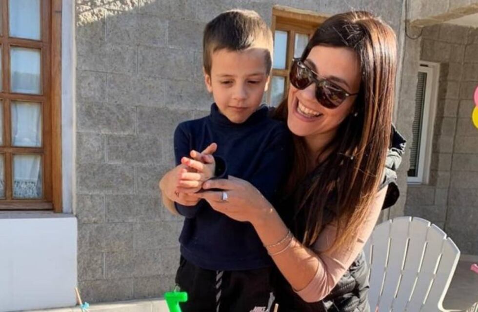El desesperado pedido de una madre para que habiliten terapias para su hijo con espectro autista