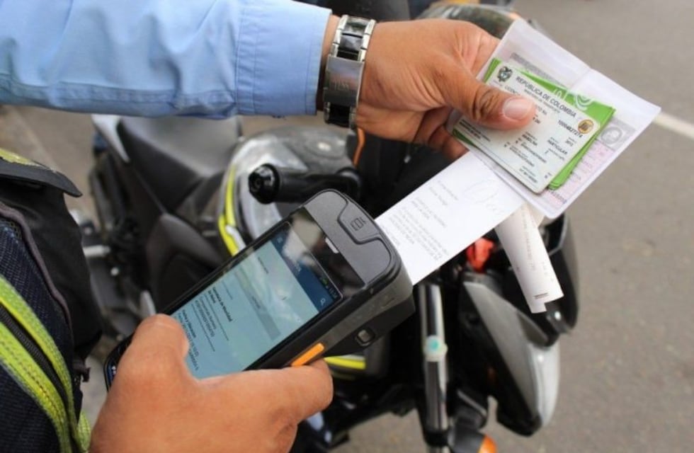 Prohíben a los agentes de tránsito dar información a los medios