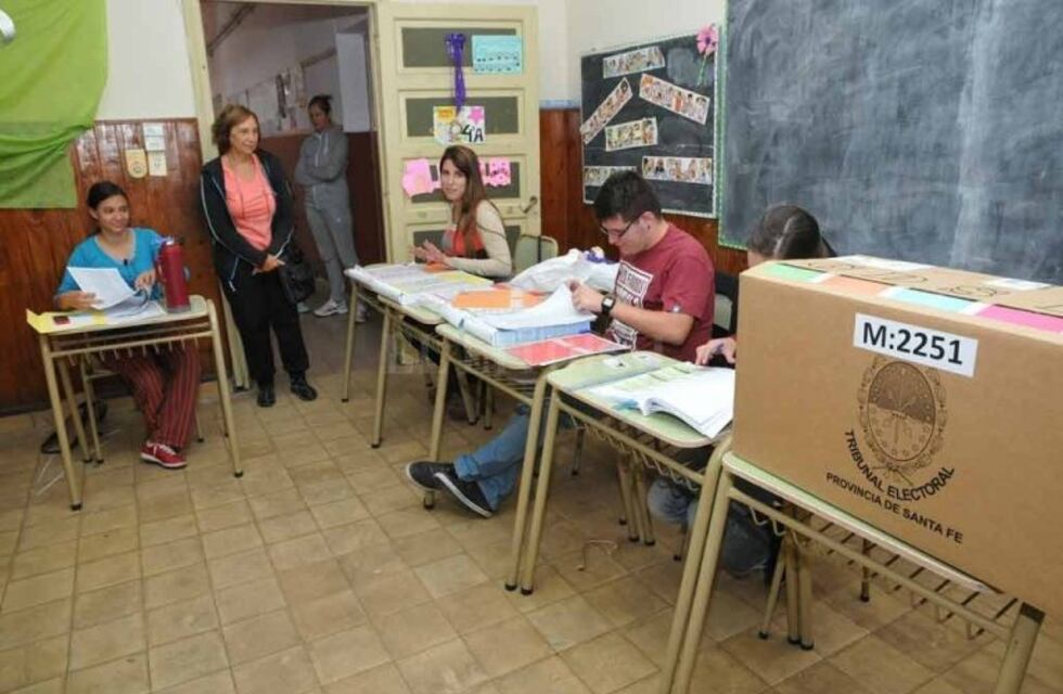 Sanciones por no votar y cuánto cobran las autoridades de mesa