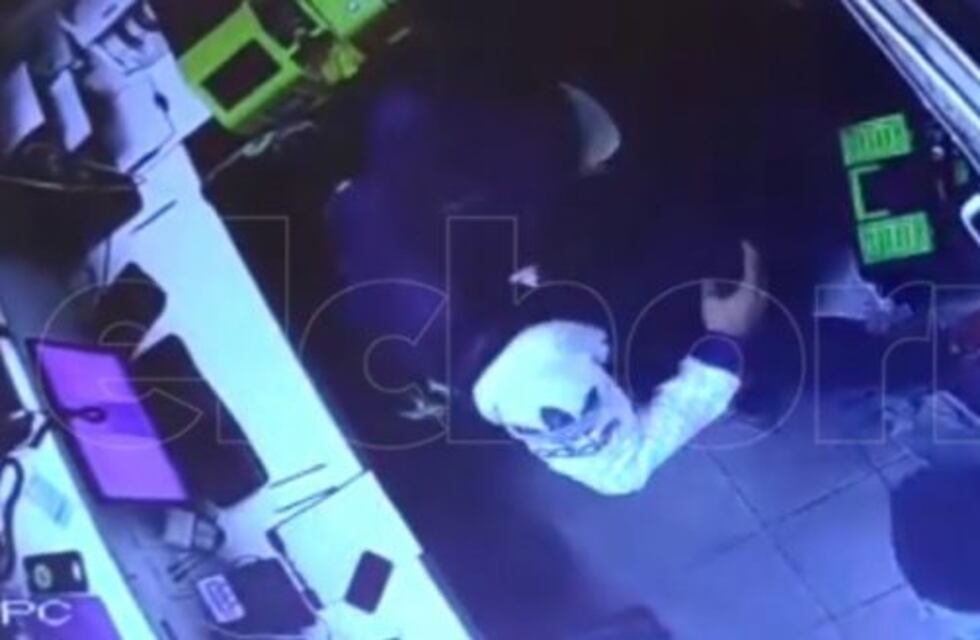 Mirá cómo fue el violento asalto a Burger King