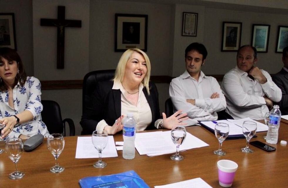 Bertone participó en el "Seminario de Derecho, Política y Sociedad en el Mundo Contemporáneo"