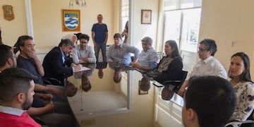 Los clubes de firmaron un convenio con el municipio