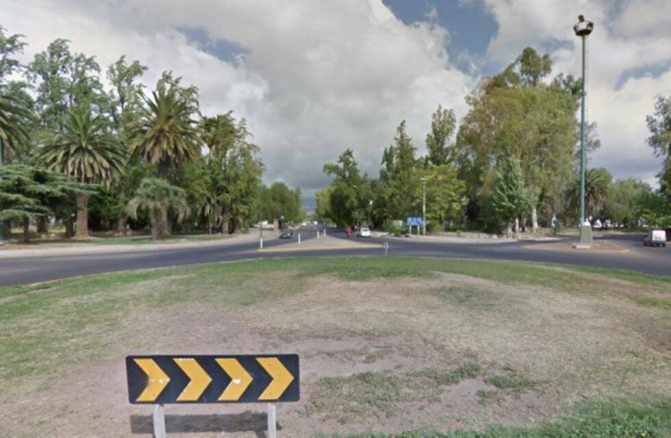 Pese a las nuevas obras, chocó y casi se mata en el Parque San Martín