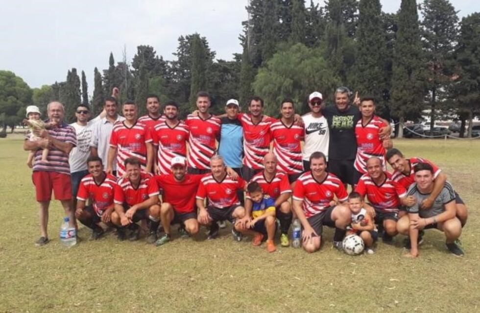 Fútbol Amateur: la Superliga Seniors jugó la primera fecha