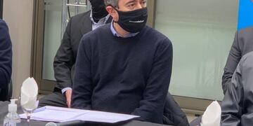 Javkin expuso su preocupación ante la suba de casos de coronavirus en Rosario\u002E (@gbelluati)