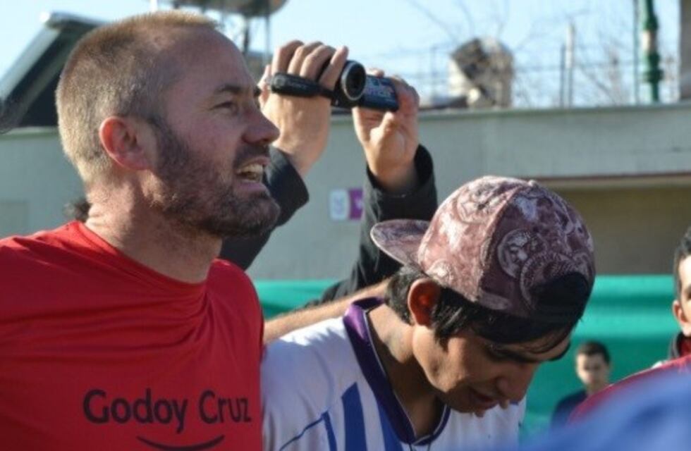 Lee la carta que escribió el sacerdote que eligió el amor terrenal