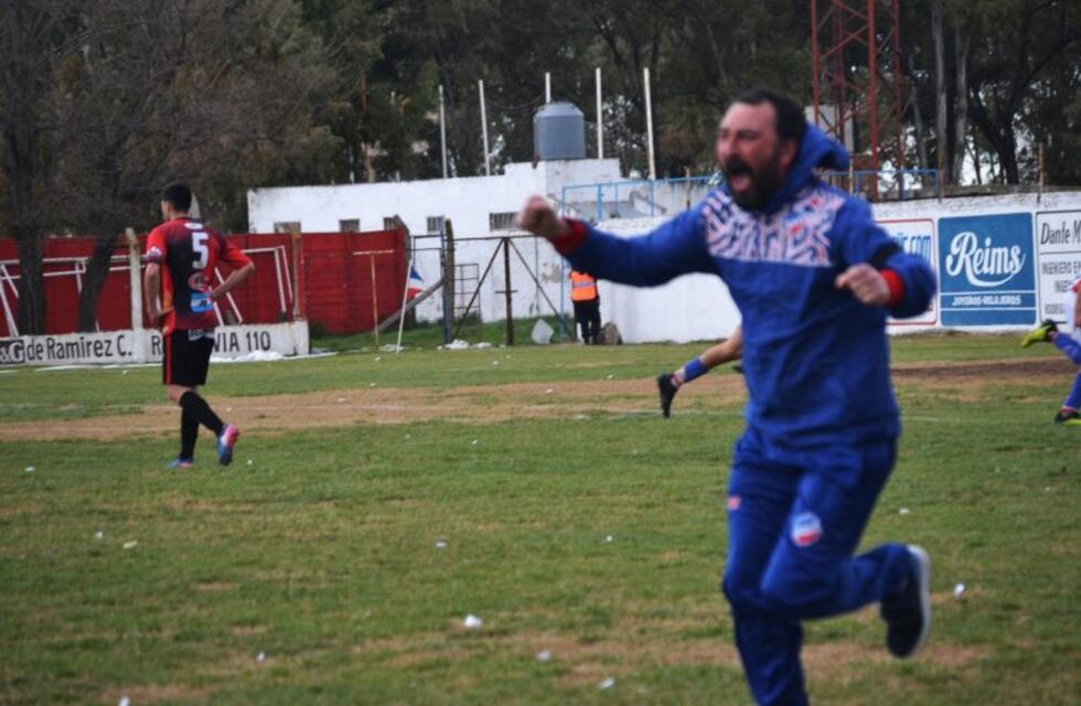 Gómez Peña: "Entendimos como hay que jugar estos partidos"