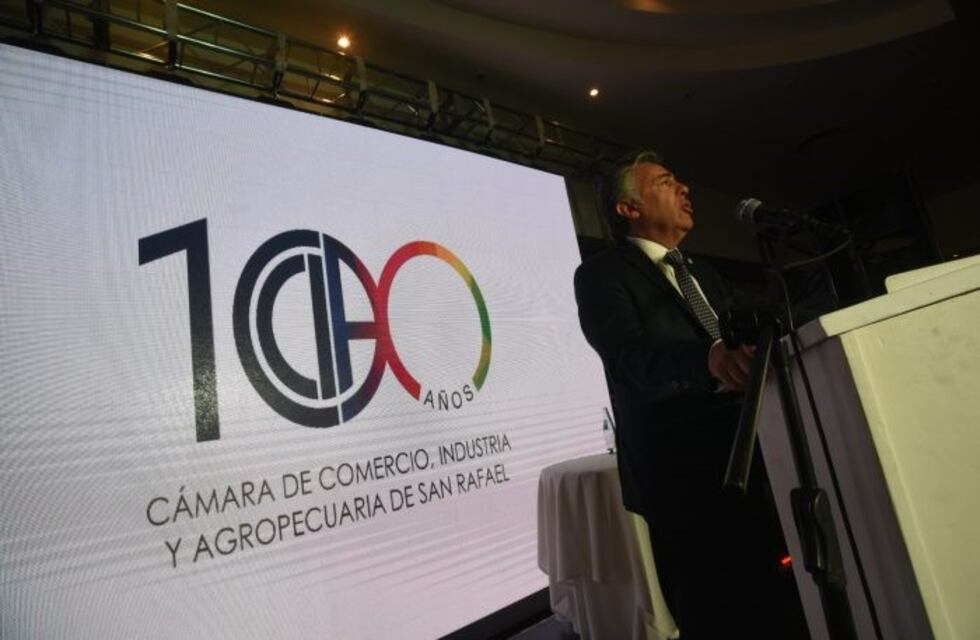 Cornejo aseguró que se debe bajar el gasto público para reducir impuestos