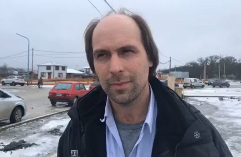 Elecciones Tolhuin: votó el candidato a Intendente Rodolfo Van Olphen