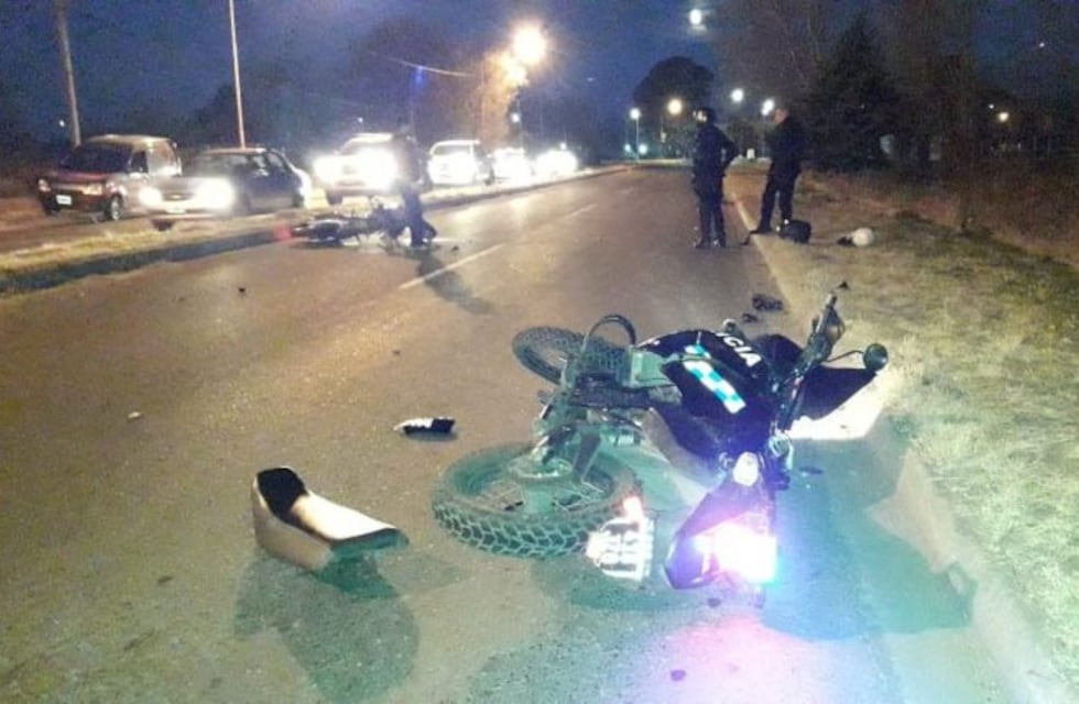 Escoltaban al colectivo que llevaba a los jugadores de Gimnasia de Mendoza y chocaron