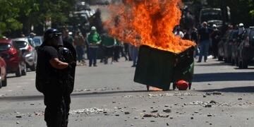 Quema de contenedores en Neuquen\u002E
