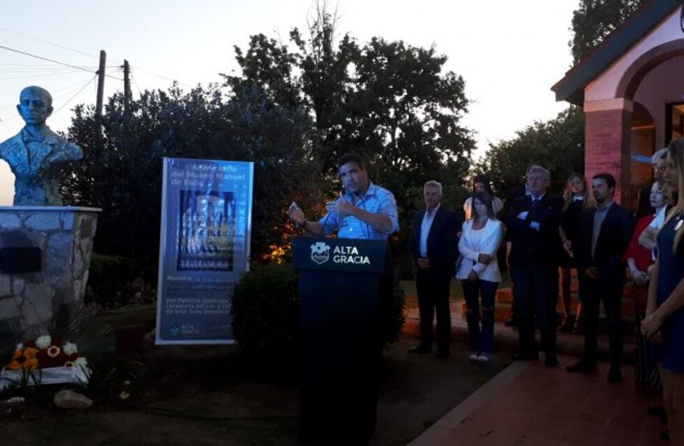 La muestra de Patricia Queiruga, pilar fundamental en la apertura del mes de Falla