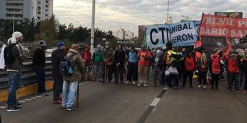 Corte en puente Pueyrredón a 19 años de las muertes de Kosteki y Santillán\u002E
