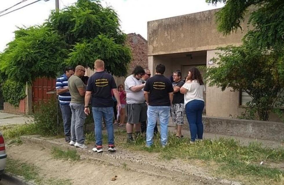 Encontraron a un hombre muerto con heridas de arma blanca en una vivienda