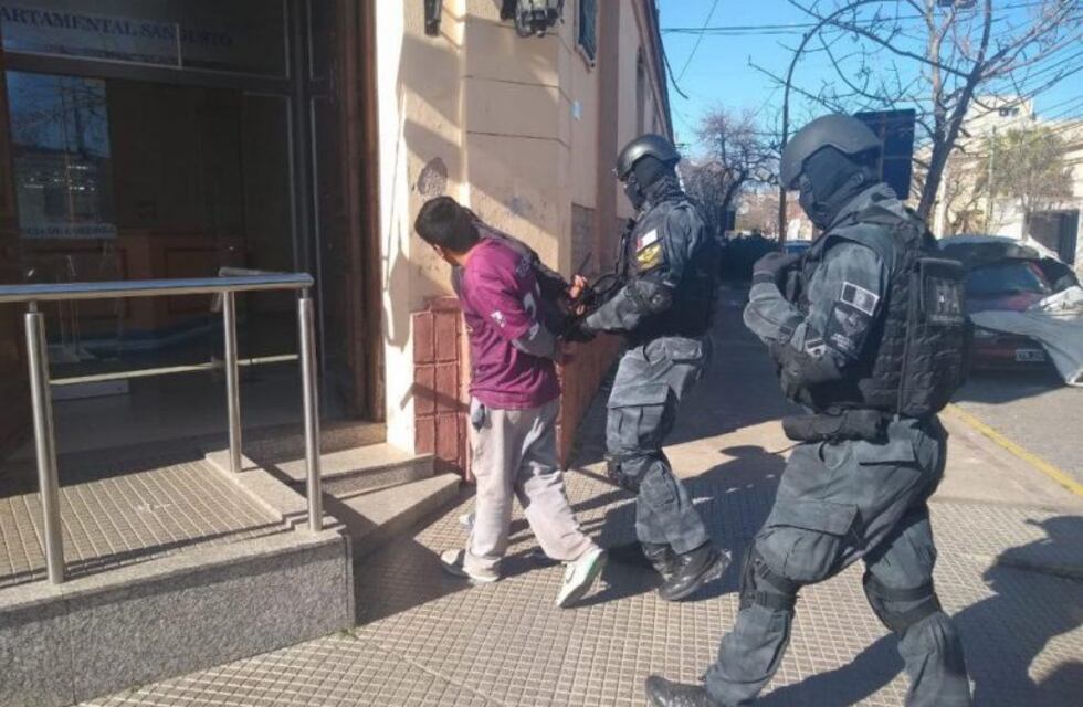 San Francisco: la FPA detuvo a un hombre por por tenencia de estupefacientes