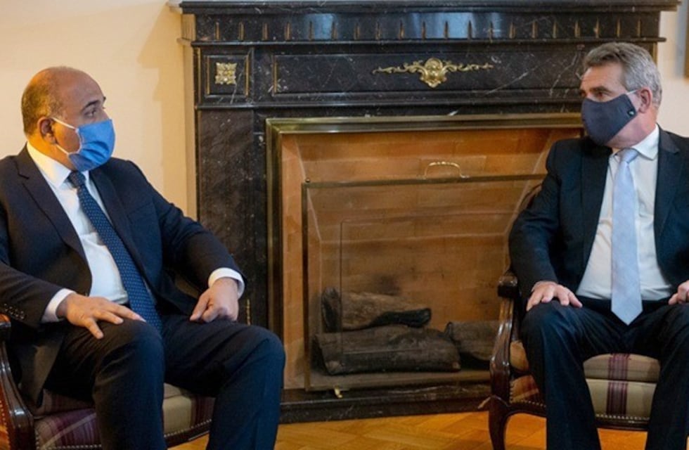 El gobernador Manzur propuso recuperar las unidades del Ejercito Argentino en Tucumán