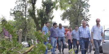 Jaldo visitó zonas afectadas por las lluvias\u002E (Gobierno de Tucumán)