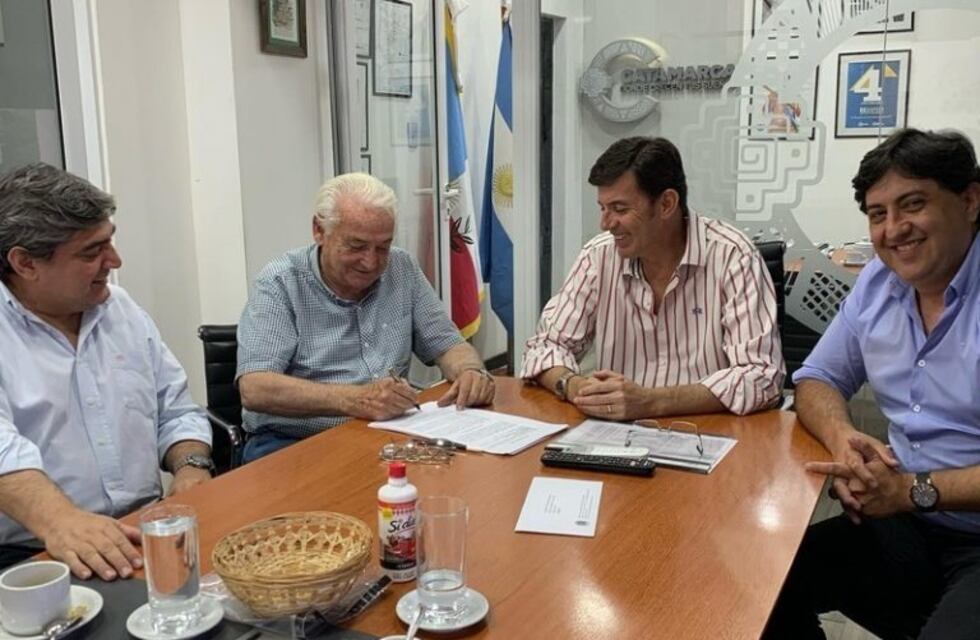 Firmaron un acuerdo para la construcción de la Estación Transformadora Las Cañas