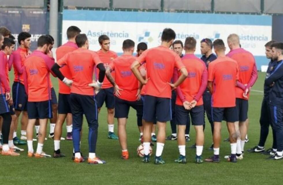 Luis Enrique le dio descanso a Messi y a Mascherano, que no jugarán la Supercopa de Cataluña