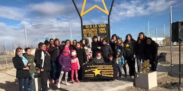 monumento estrellas amarillas