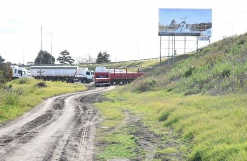 El bebé que apareció en un descampado habría sido abandonado con vida