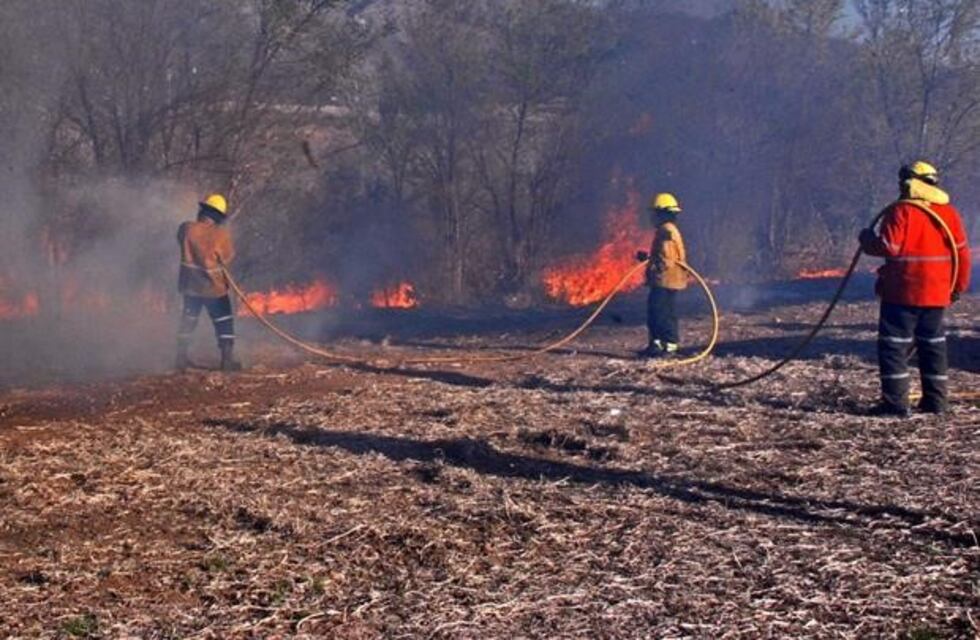 Un informe oficial advierte que es "muy alto" el riesgo de incendios forestales