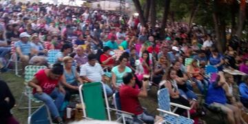 Màs de 8 mil personas homenajearon a Gary