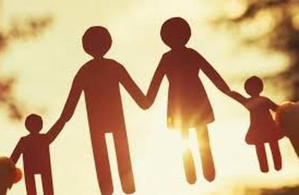 Un tucumano de 13 años se convirtió en el primer niño del país que adoptó a sus padres