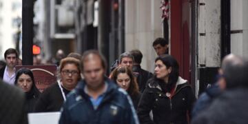 DYN09, BUENOS AIRES 24/07/17, EL DOLAR TOCO OTRO RECORD HISTORICO, EN PIZARRAS 17,80\u002EFOTO:DYN/EZEQUIEL PONTORIERO