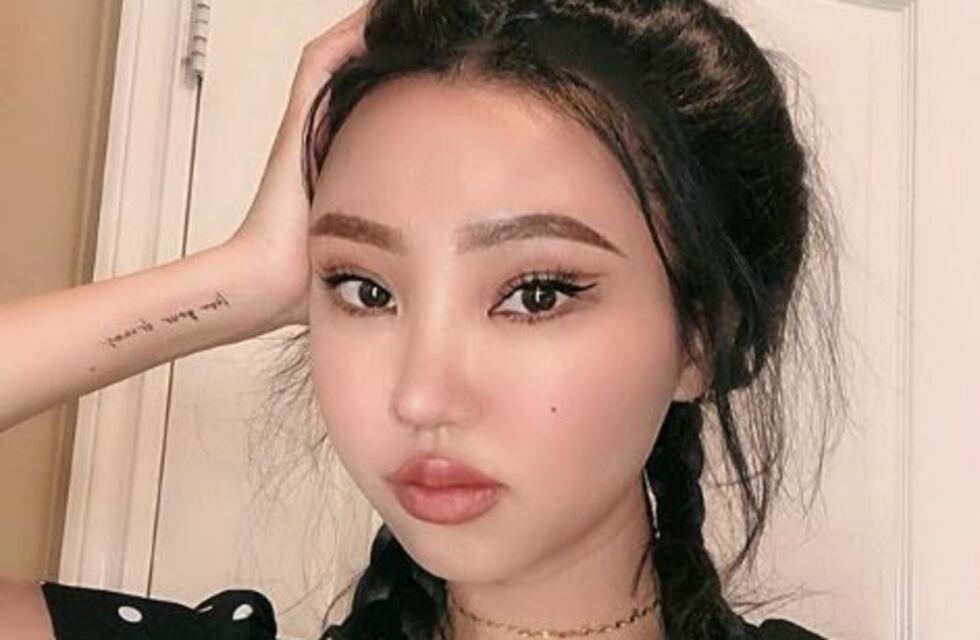 De qué se trata y cómo lograr la "Glass Skin", una técnica de maquillaje que es furor en las redes