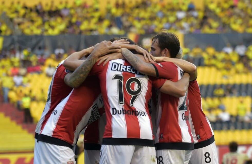 Estudiantes le ganó al Barcelona de Ecuador y se acerca a la clasificación