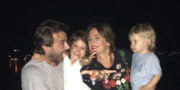 Paula Chaves y Pedro Alfonso en familia