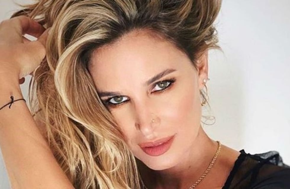 Dolores Barreiro se subió la blusa y compartió una reflexión en Instagram: “El amor no se elige”