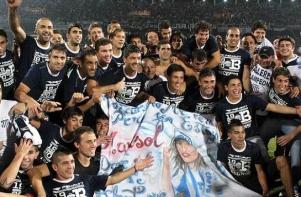 Talleres cumplió con premios al plantel de 2013