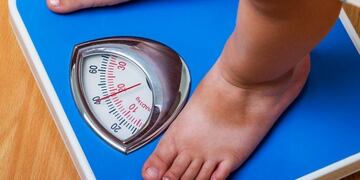 El 40% de los chicos entre 5 y 17 años tiene exceso de peso en Argentina