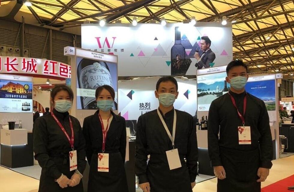 Bodegas mendocinas participaron en la feria de vinos presencial de China